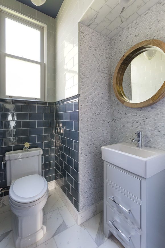Kimball Starr redesigns this San Francisco powder room with classic marble and subway tiles